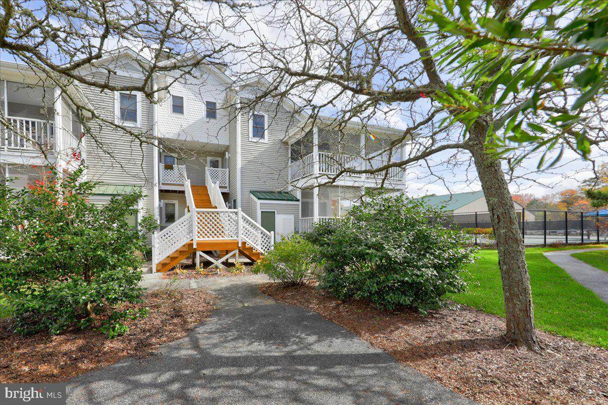 33411 Lakeside Circle - Photo 1