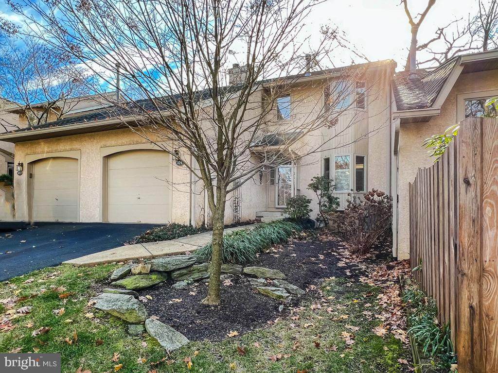 324 Linden Drive - Photo 1