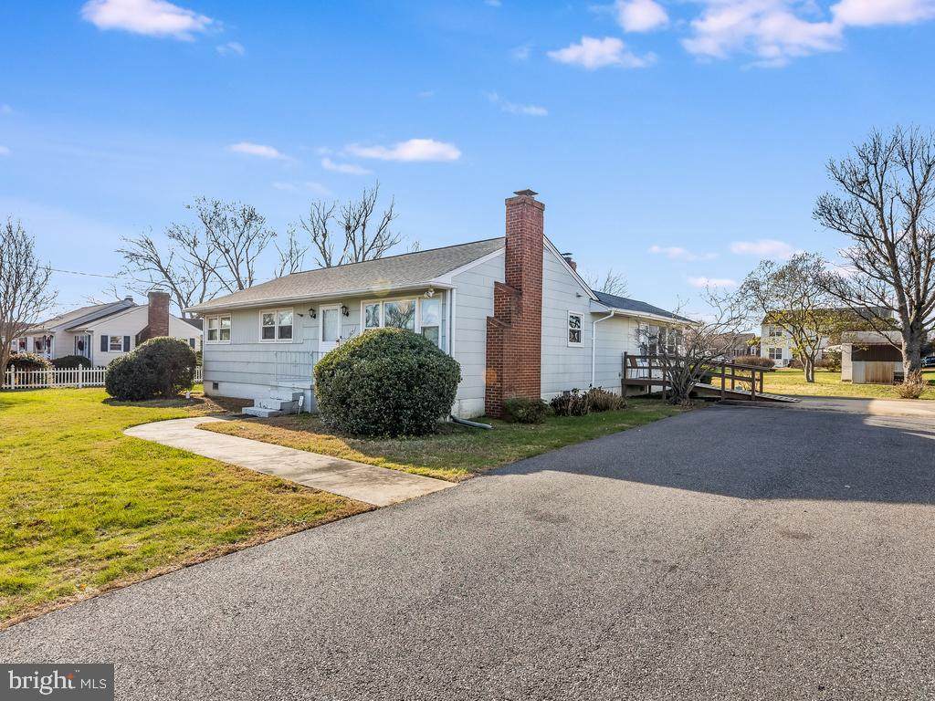 1604 Bragg Road - Photo 1