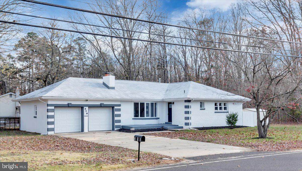 310 4TH Avenue - Photo 1