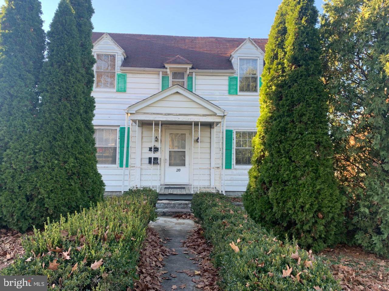 210 Grant Street - Photo 1