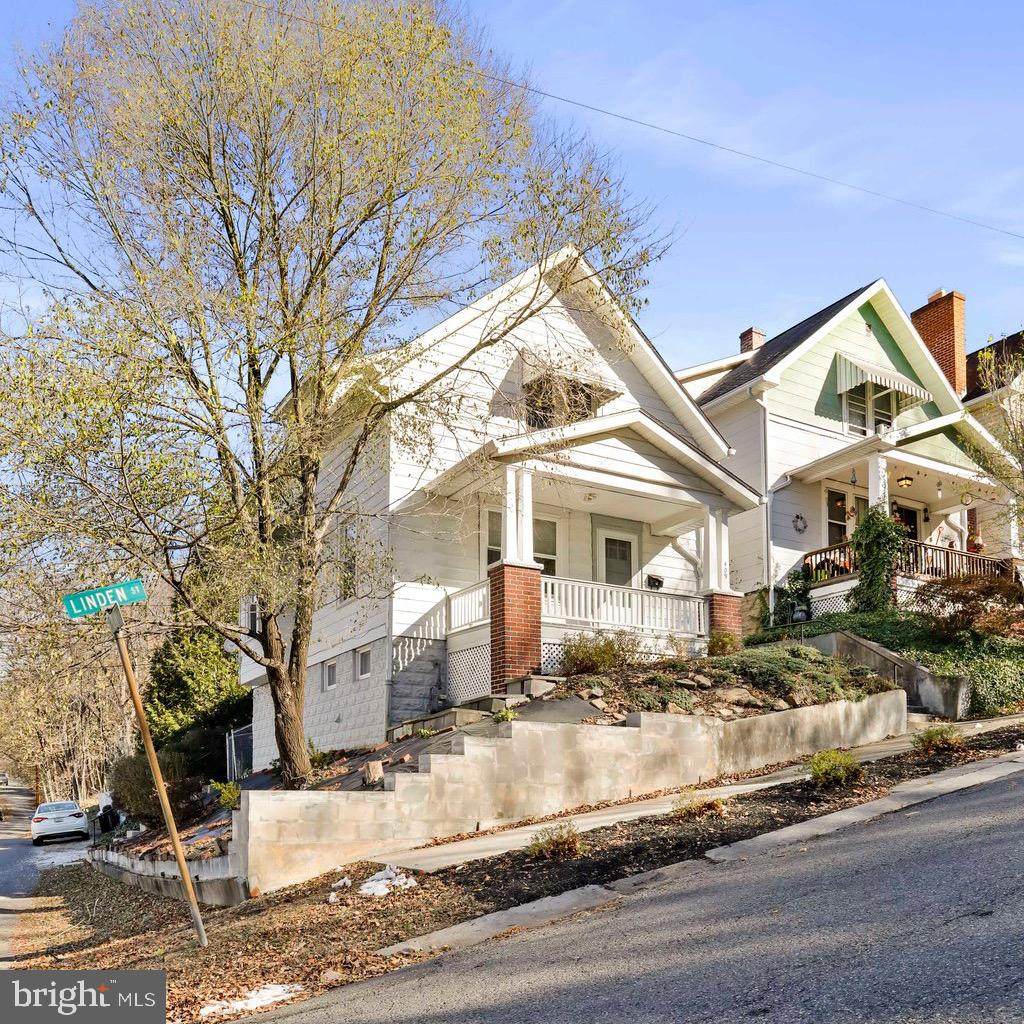 409 Linden Street - Photo 1