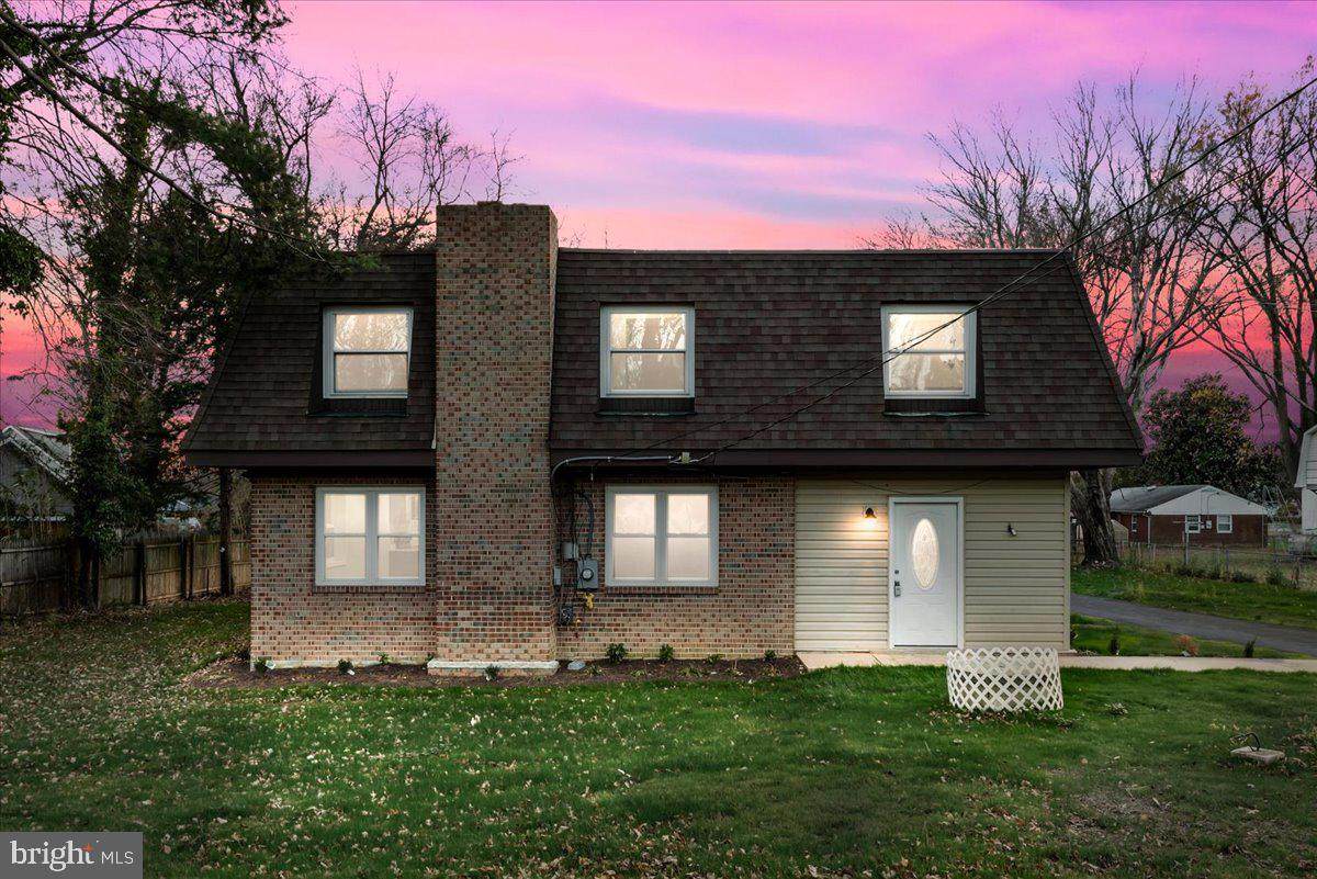 6309 Steinway Street - Photo 1