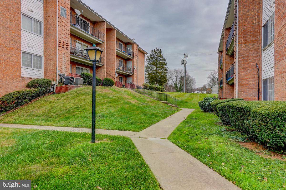 635 Waterloo Road - Photo 1