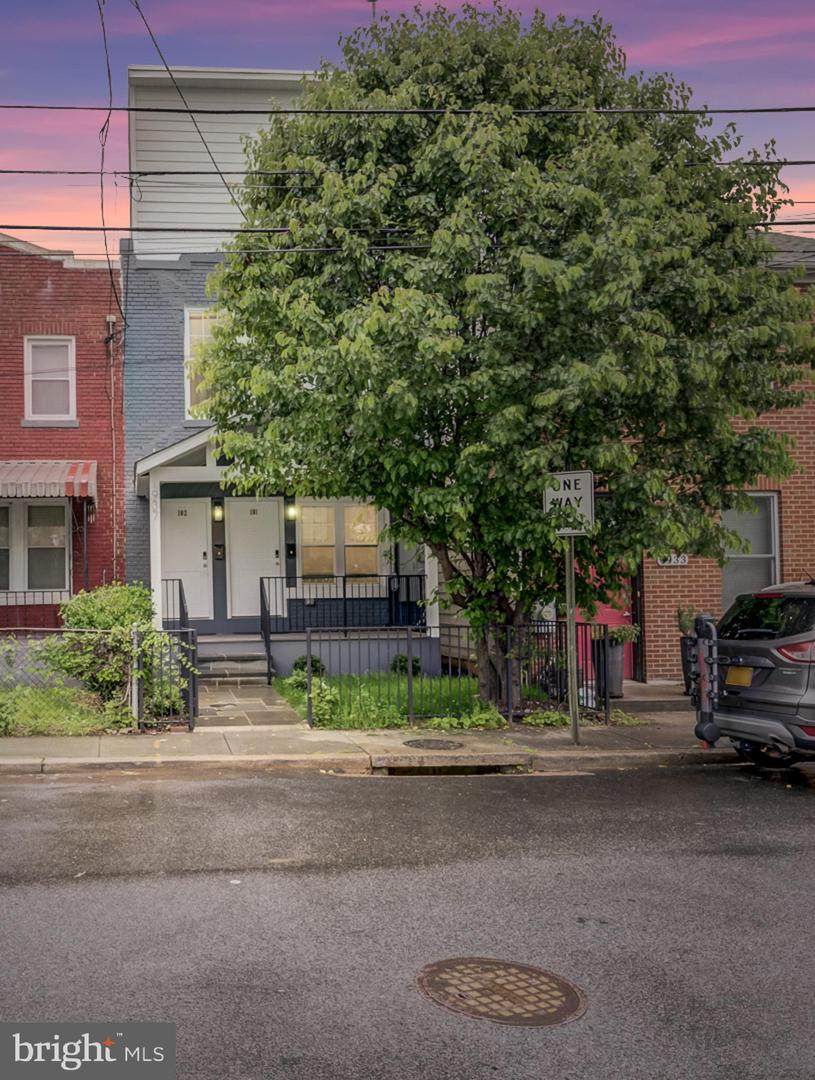 1937 Capitol Avenue - Photo 1