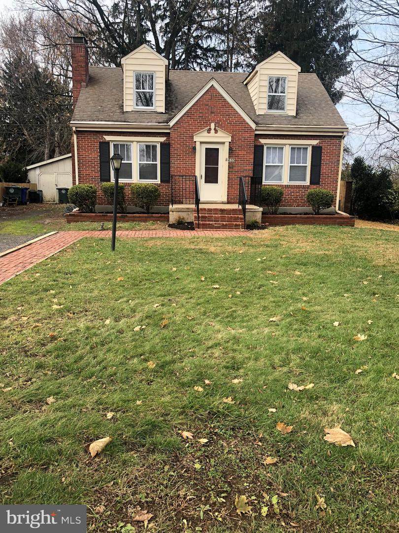 633 Lee Place - Photo 1
