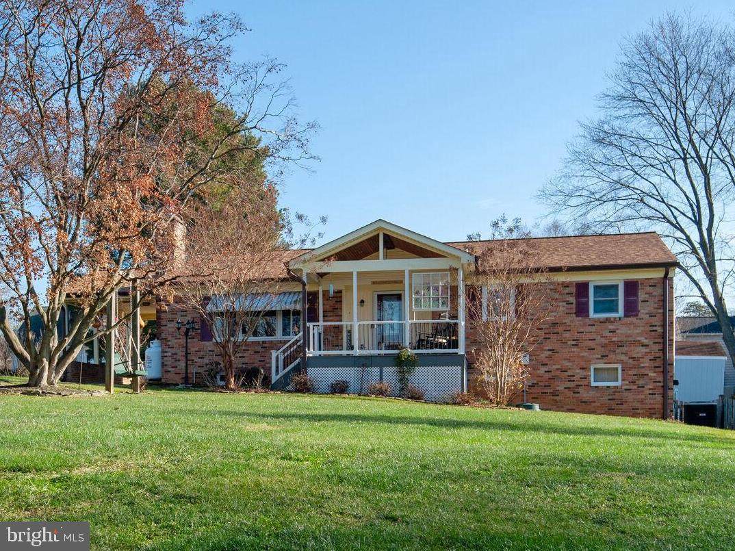 83 Hughes Street - Photo 1