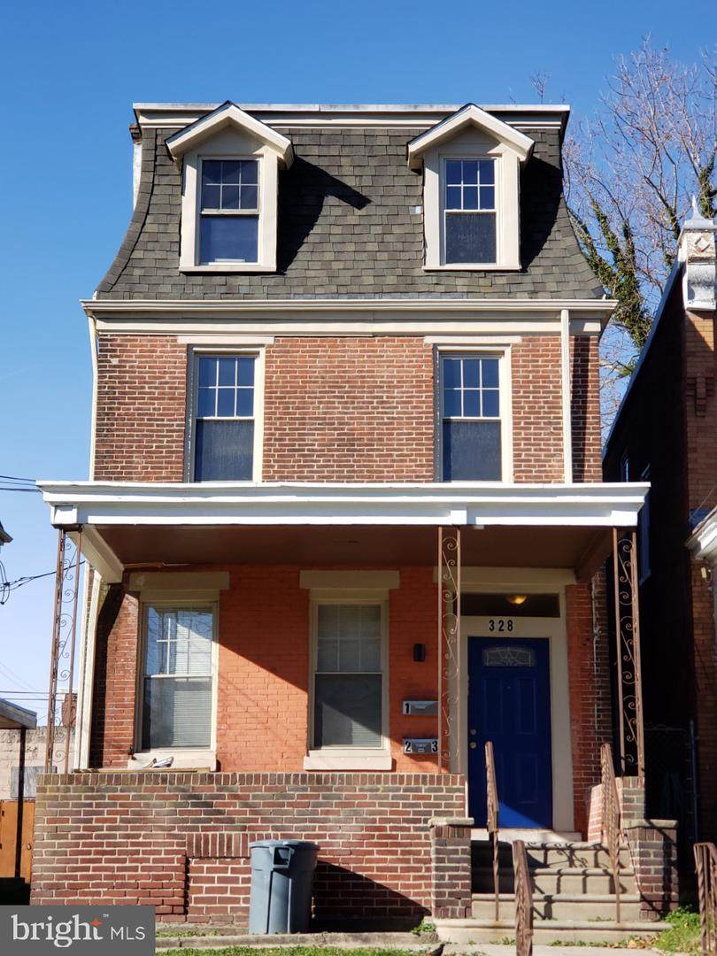 328 5TH Street - Photo 1