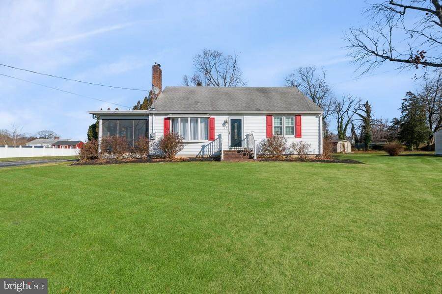 29 Lakeside Drive - Photo 1