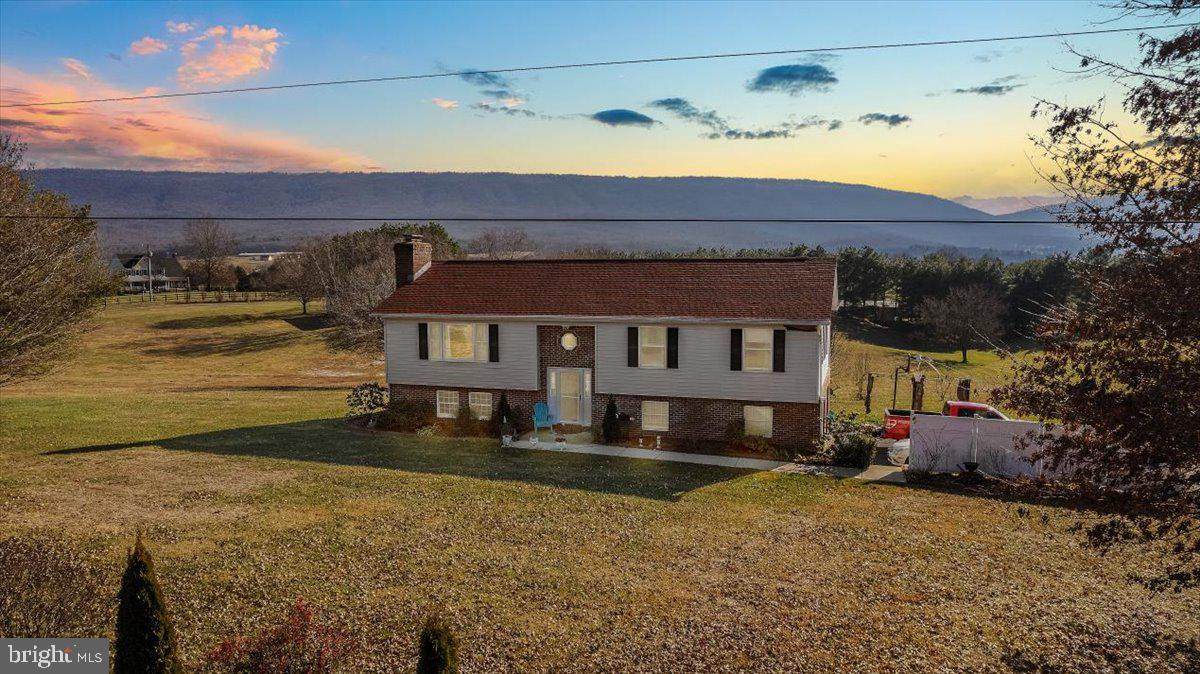 496 Highview Road - Photo 1