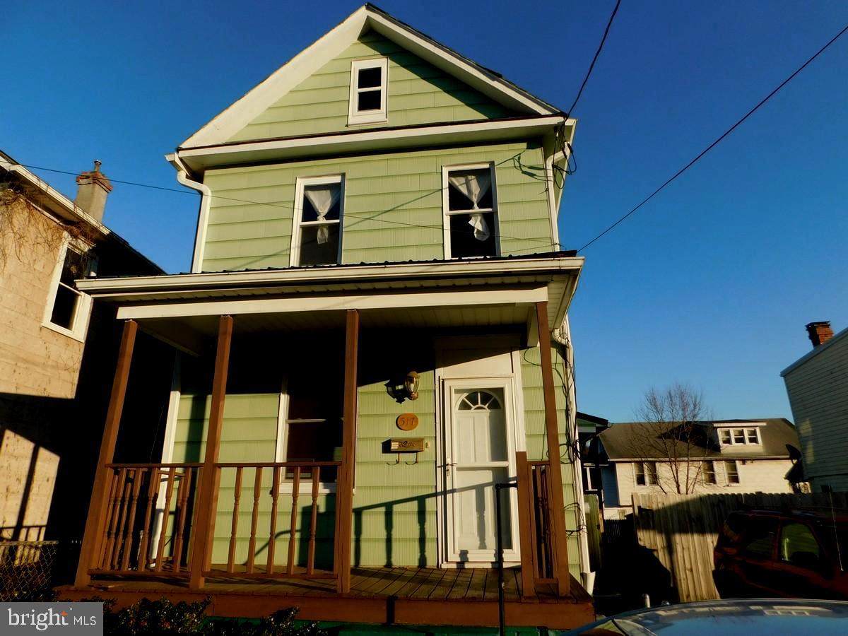 517 Dilley Street - Photo 1