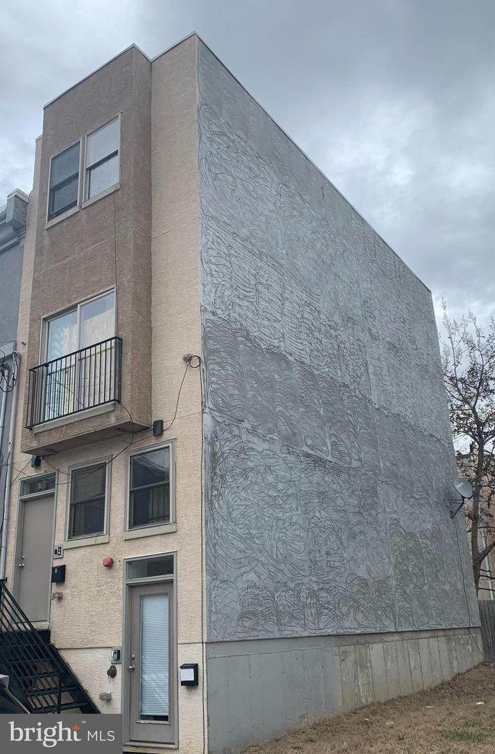 2034 Woodstock Street - Photo 1