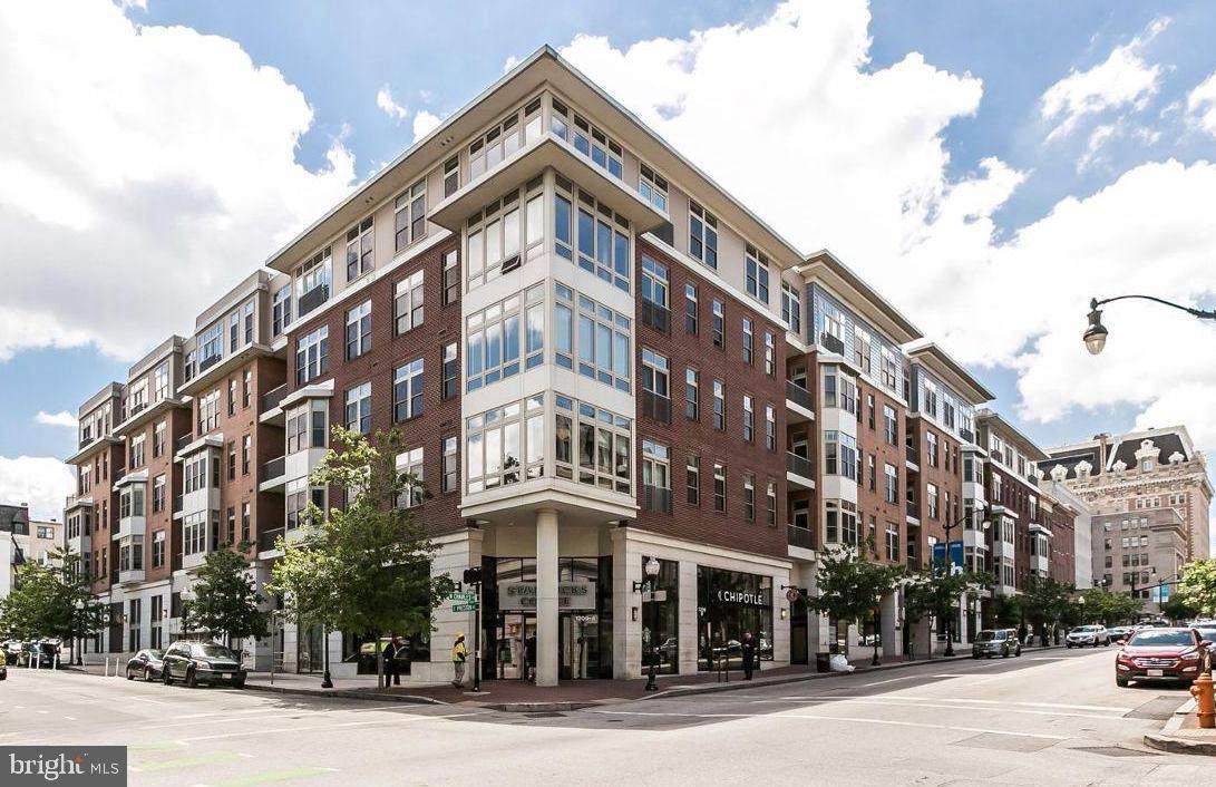 1209 Charles Street - Photo 1