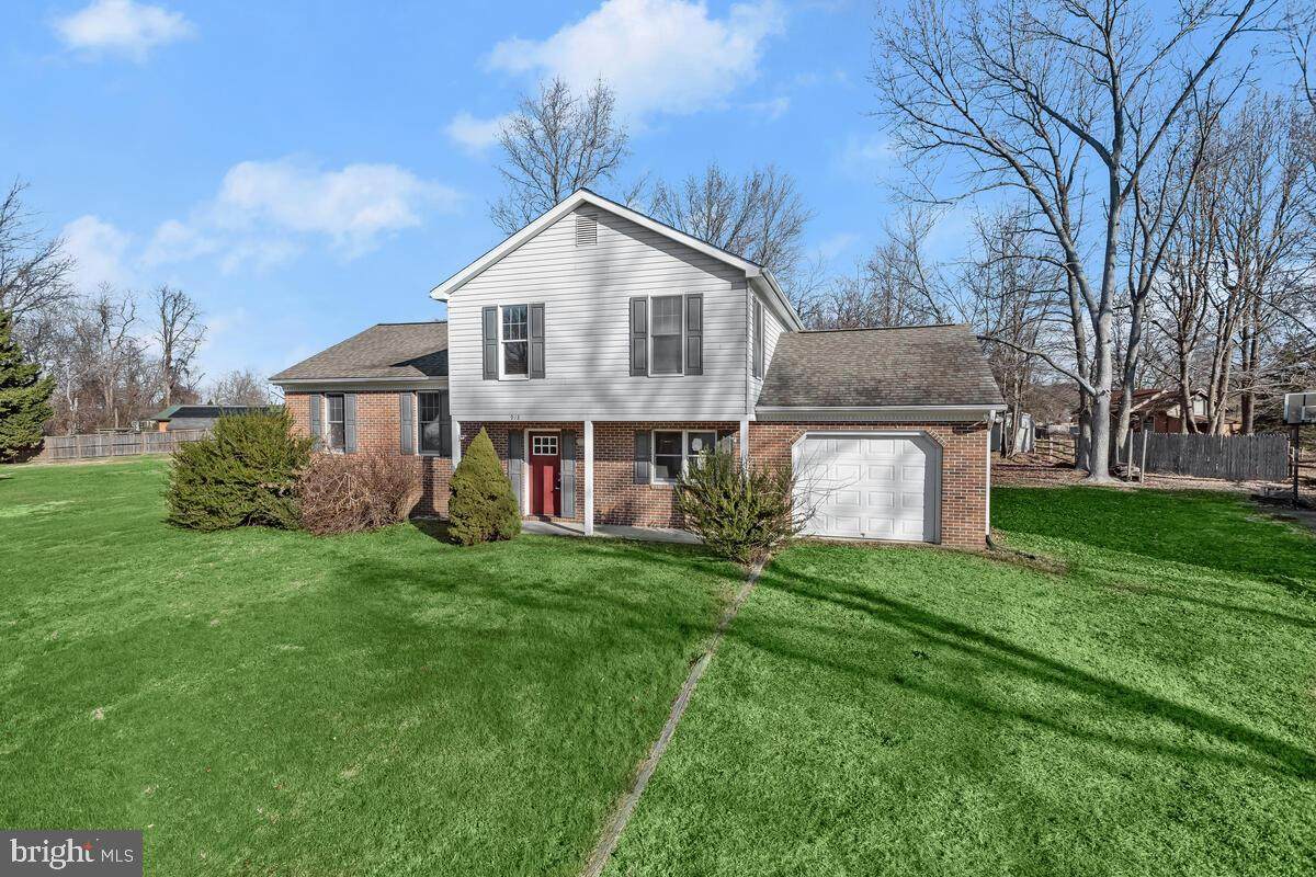 918 Petinot Place - Photo 1