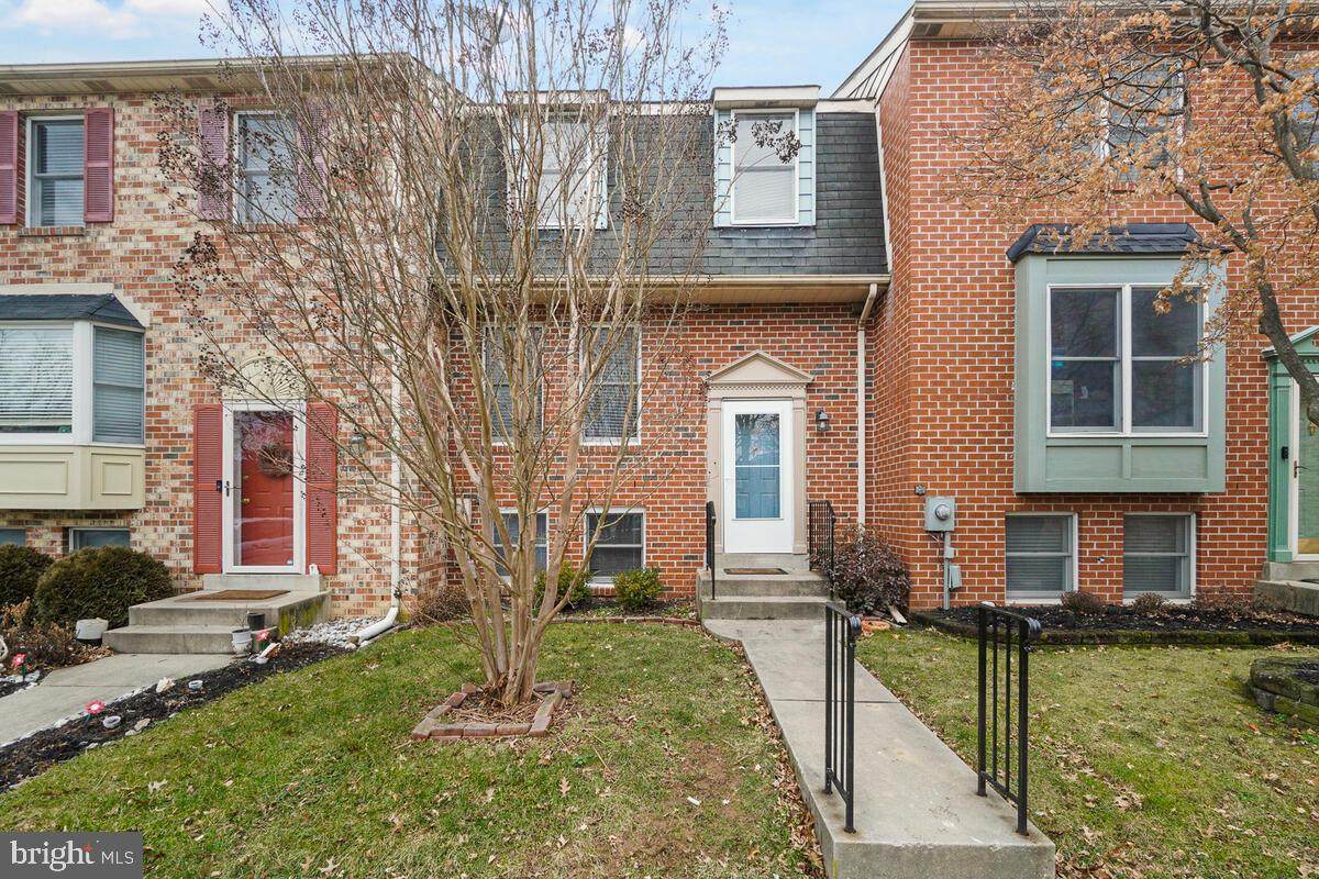 120 Adams Court - Photo 1