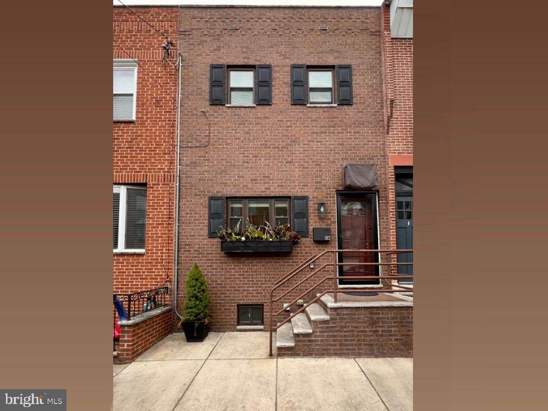 1113 Moore Street - Photo 1