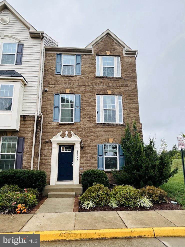 42632 Freistadt Square - Photo 1