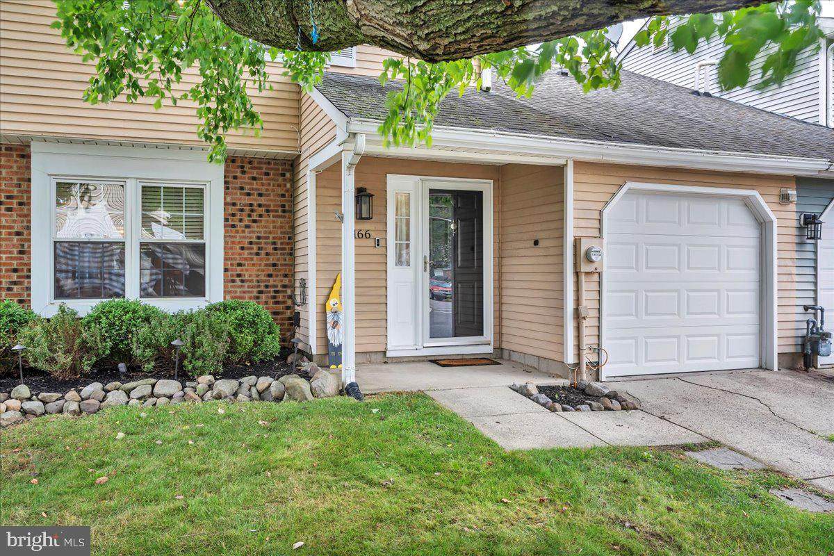 166 Stratton Lane - Photo 1