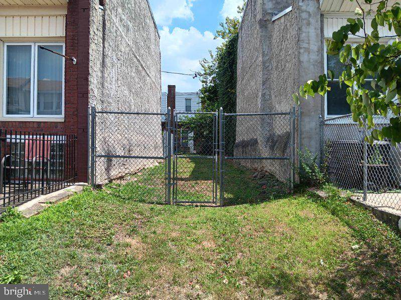 6553 Woodstock Street - Photo 1