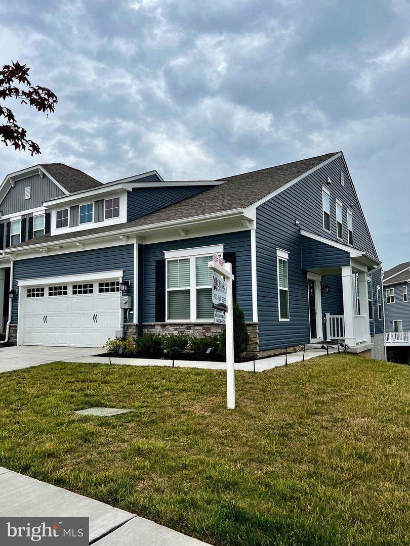 2873 Town View Circle - Photo 1