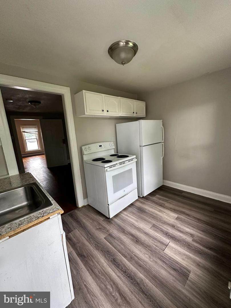 228 Locust Street - Photo 1