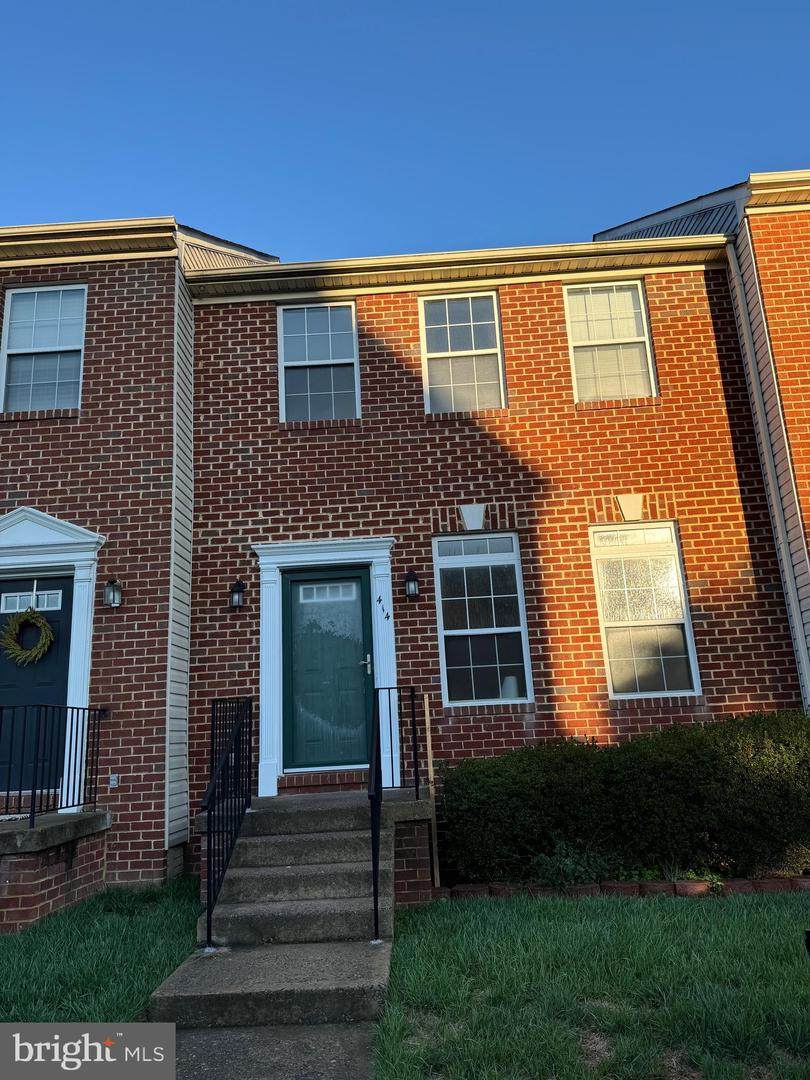414 Dundee Place - Photo 1