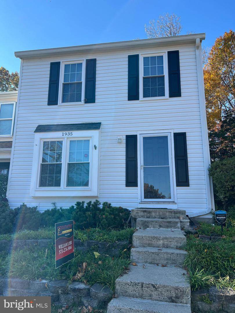 1935 Pohick Creek Court - Photo 1