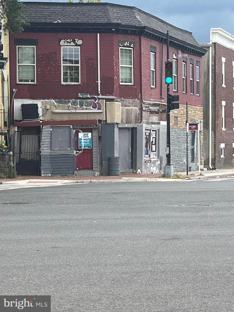 238 Rhode Island Avenue - Photo 1