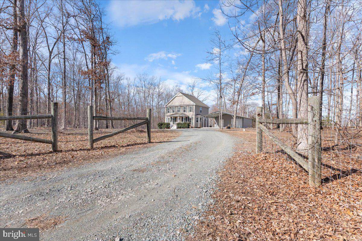 18507 Mountain Track Road - Photo 1