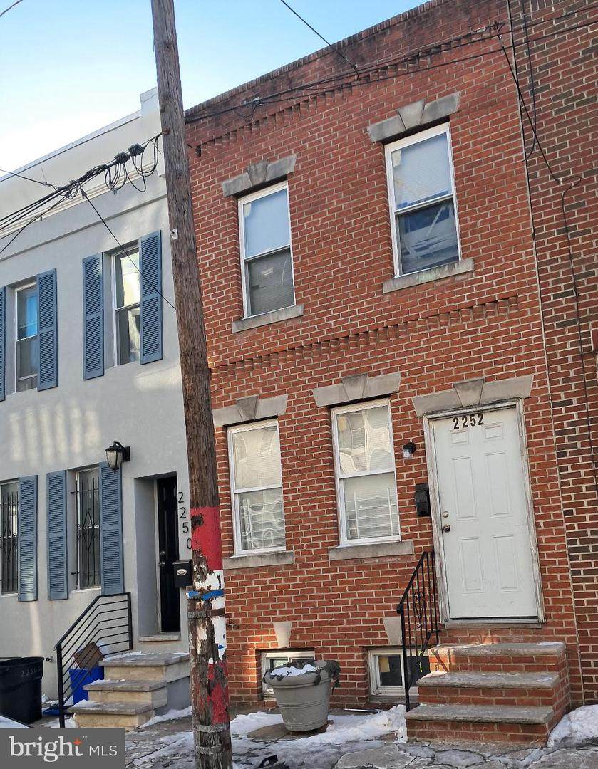 2252 Greenwich Street - Photo 1