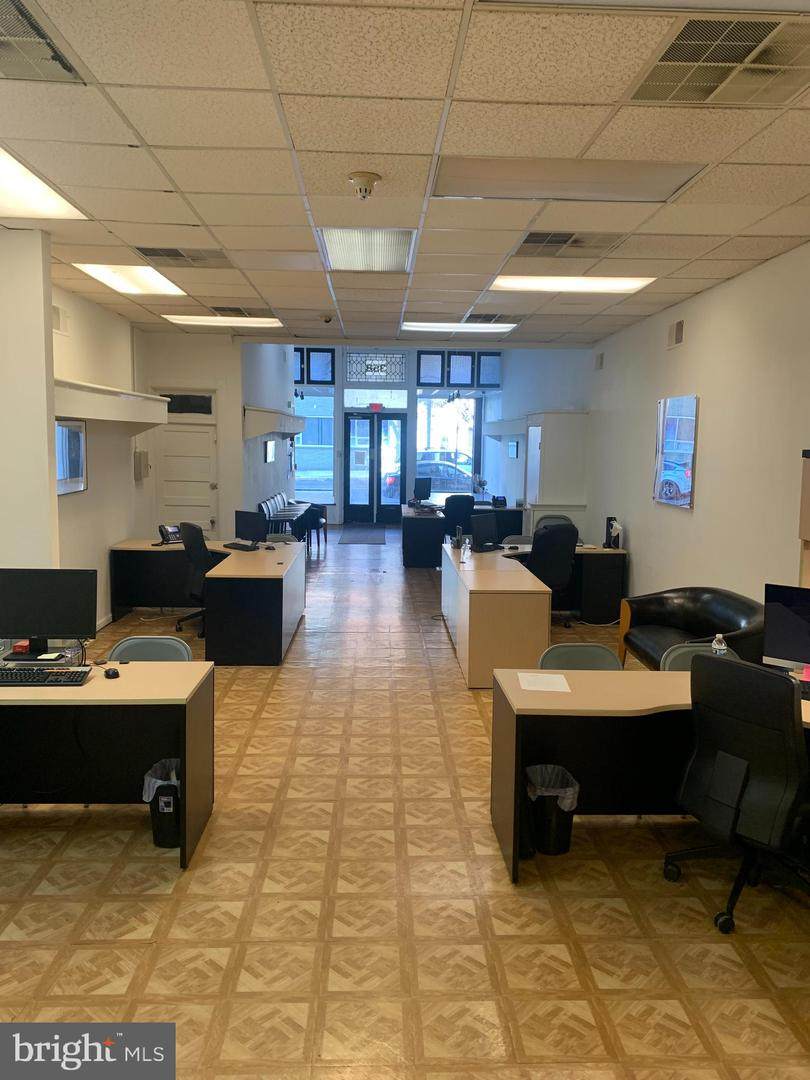 352 Penn Street - Photo 1