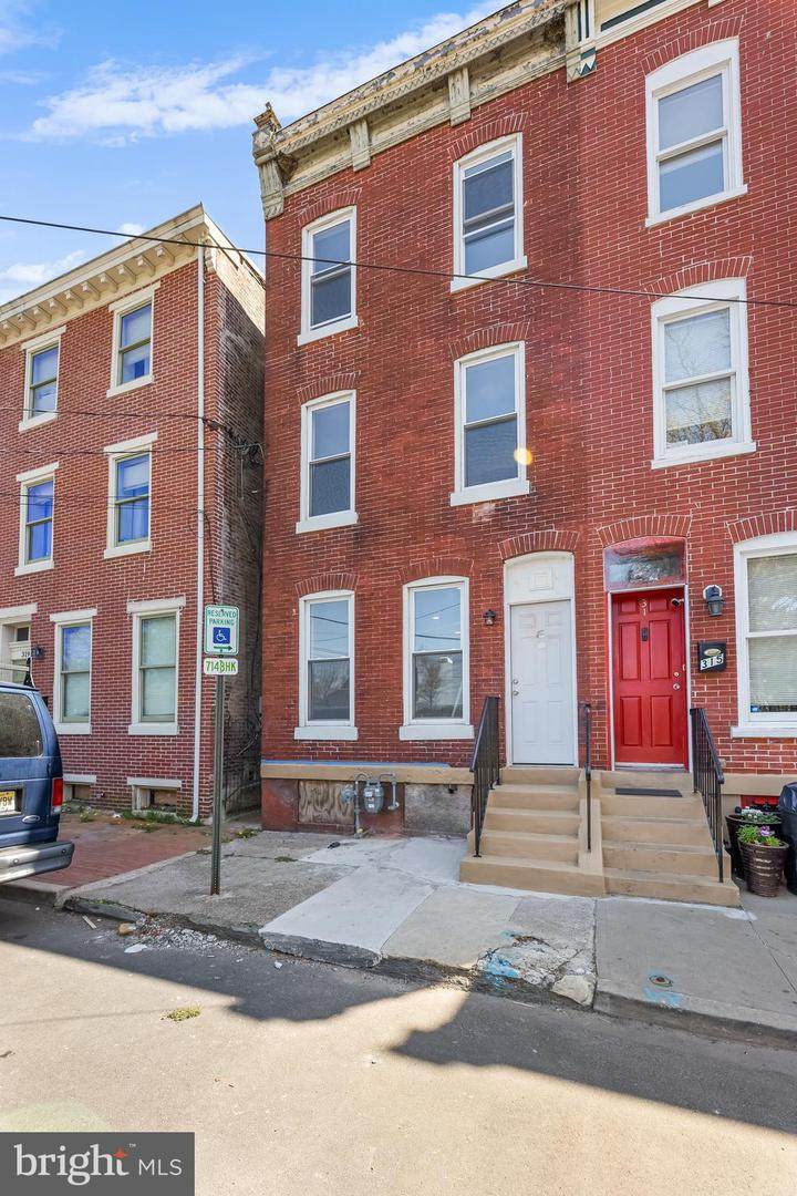 317 Academy Street - Photo 1