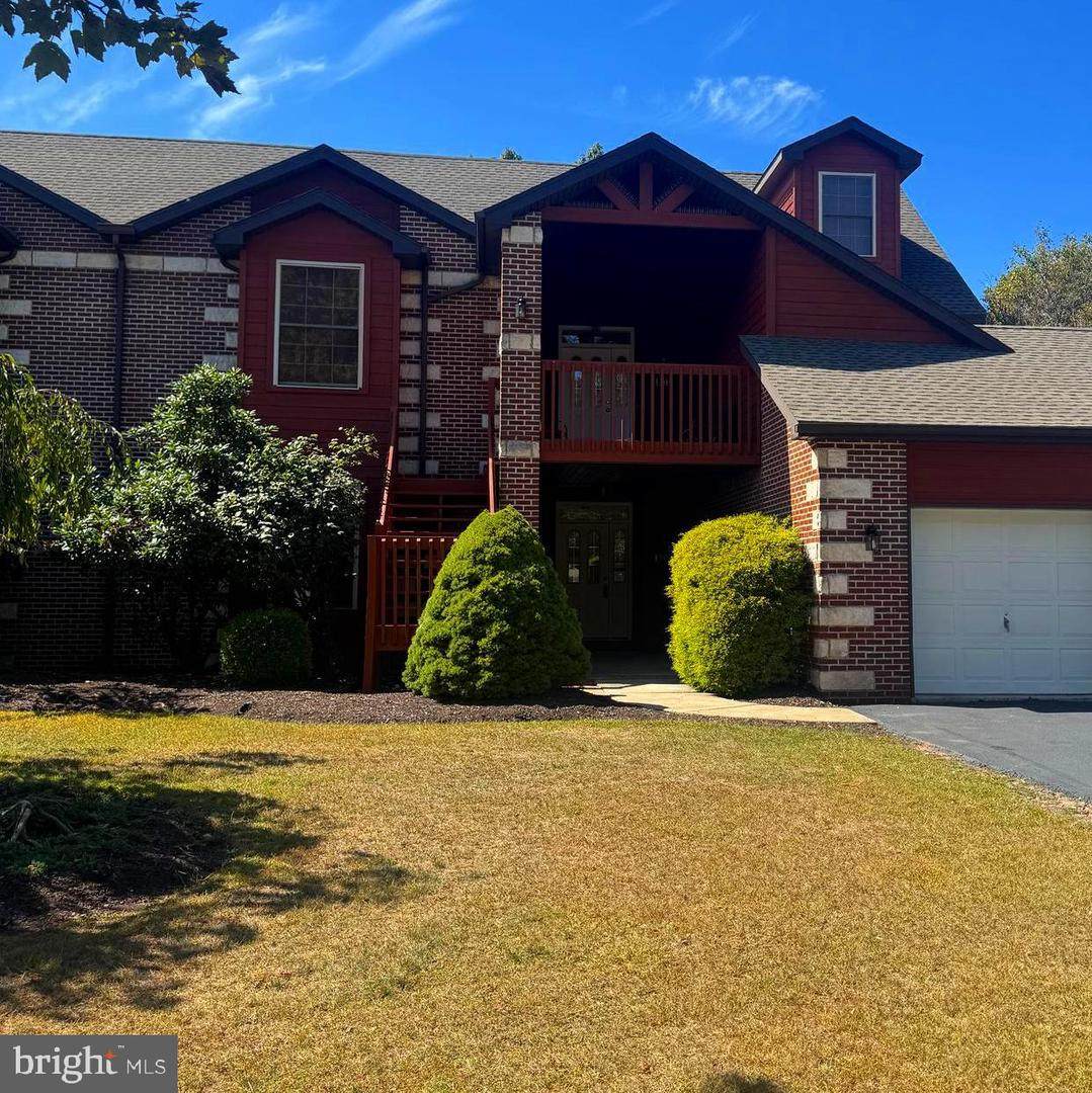 1303 Country Club Dr - Photo 1