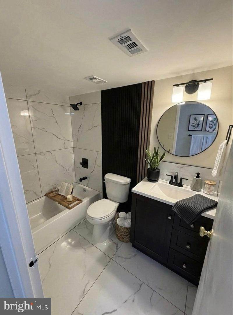 7600 Roosevelt Boulevard - Photo 1