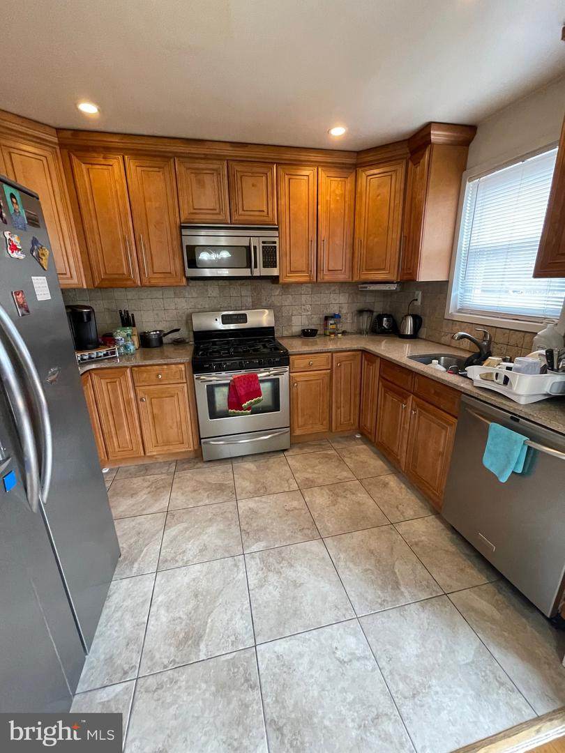 3608 Isbell - Photo 1