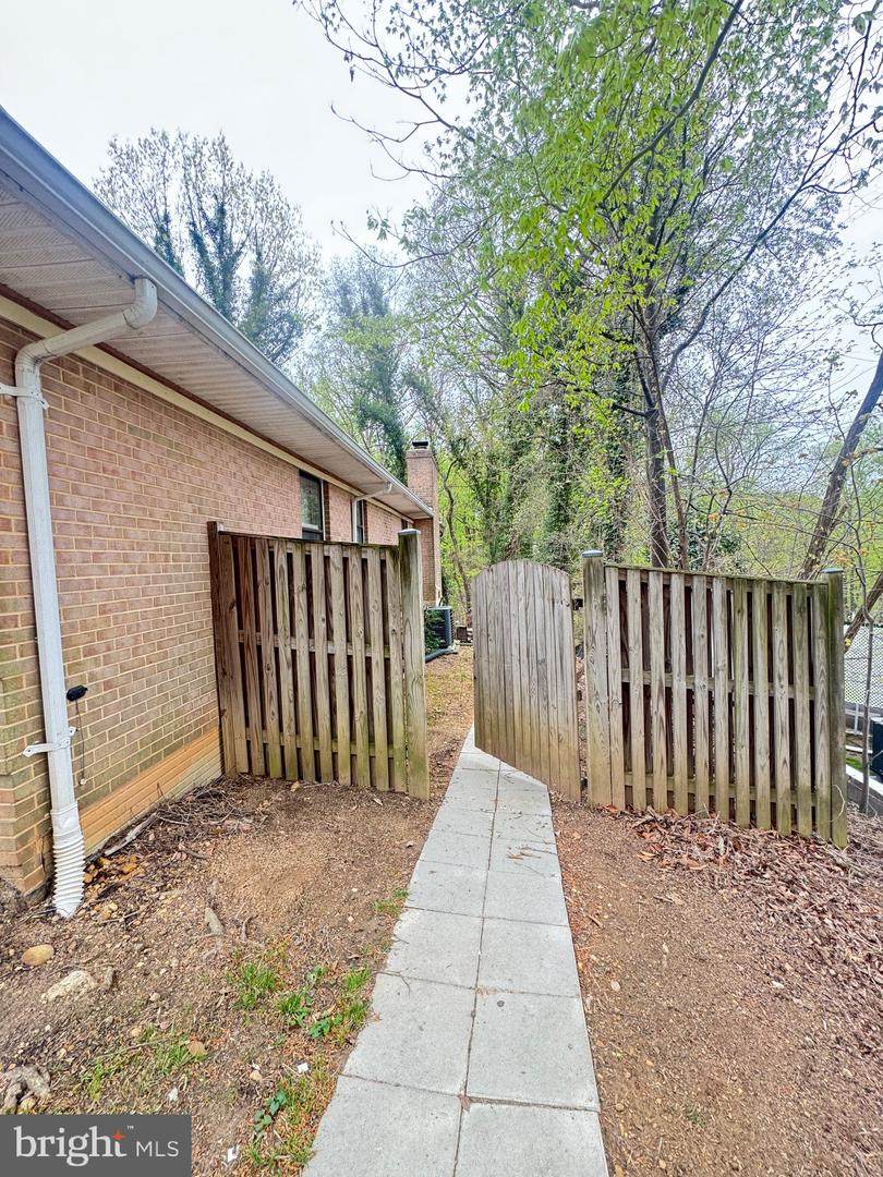 511 Holly Road - Photo 1