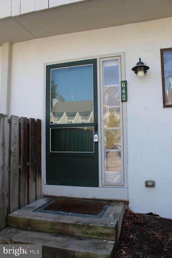 642 Summit House - Photo 1