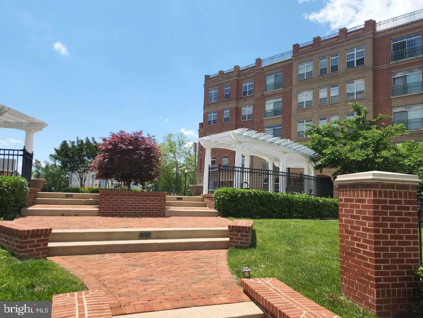 680 Watermans Drive - Photo 1