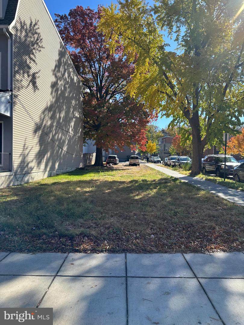 2324 Shannon Place - Photo 1