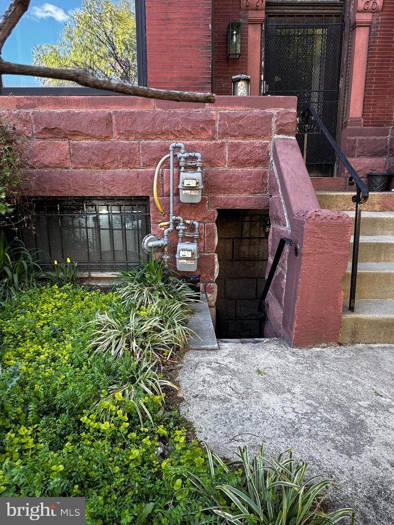 1938 1ST Street - Photo 1