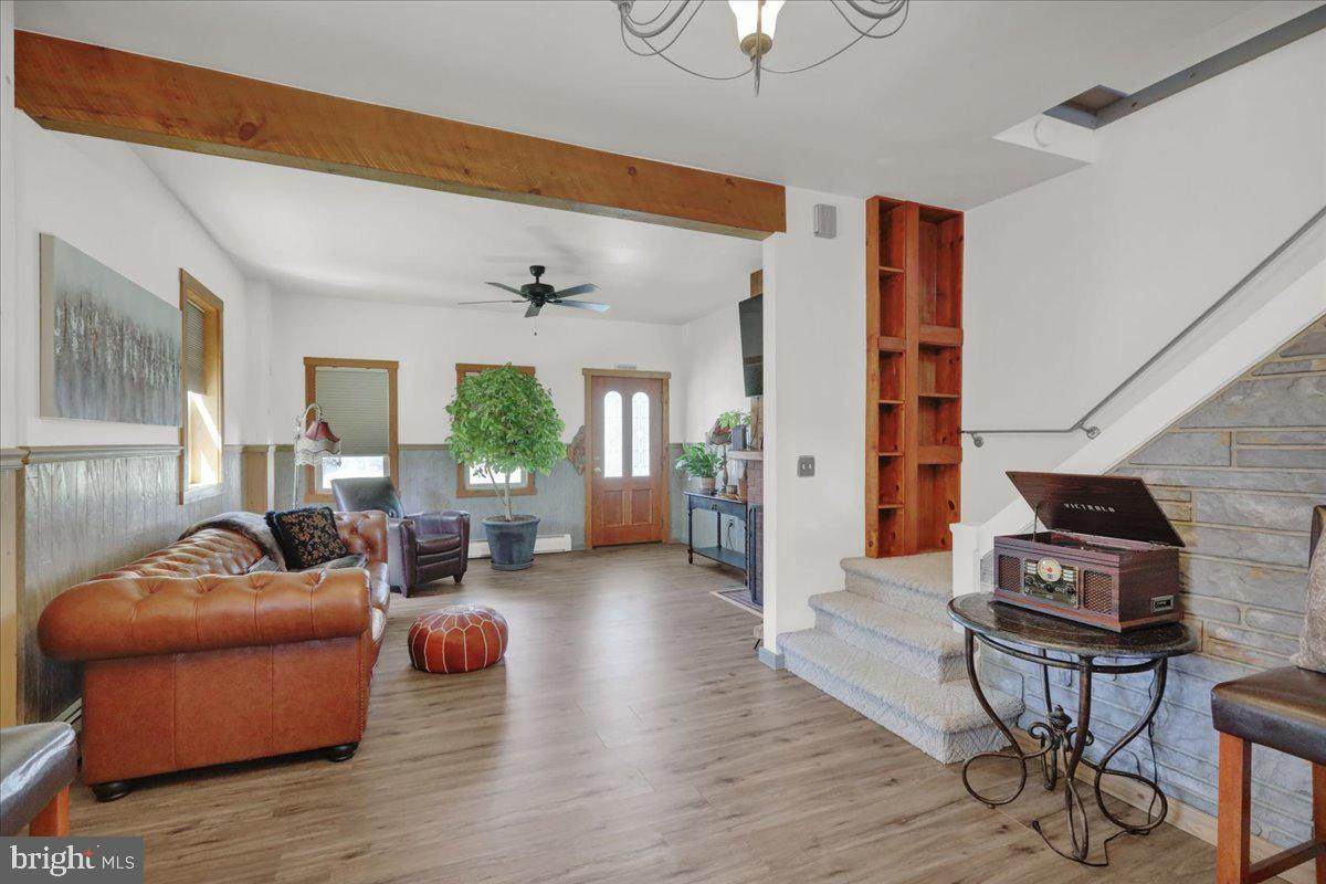 1404 Elm Street - Photo 1