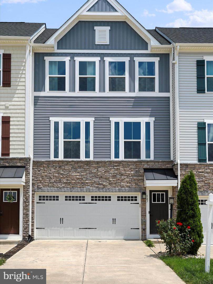 147 Burkwood Terrace - Photo 1