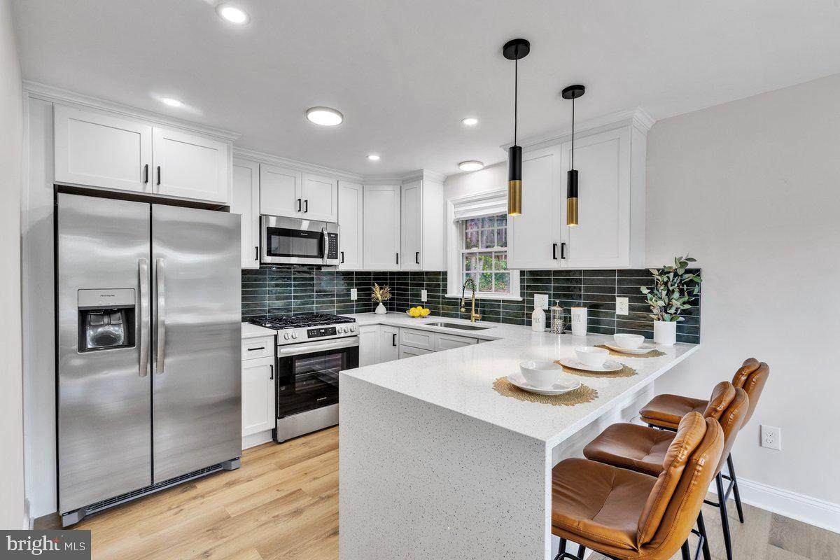 6202 Inwood - Photo 1