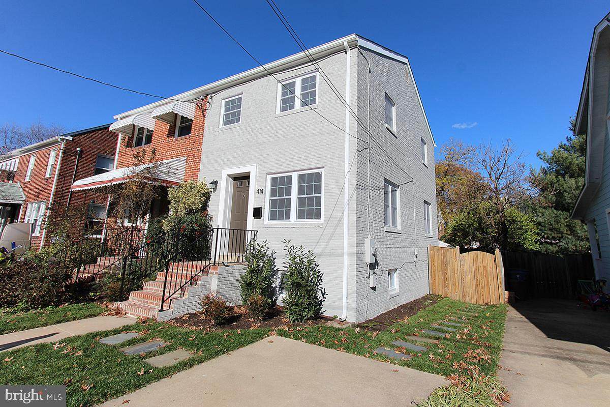 414 Custis Avenue - Photo 1