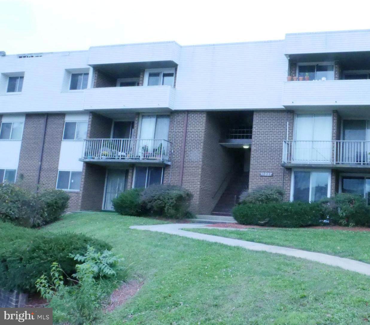 10239 Prince Place - Photo 1