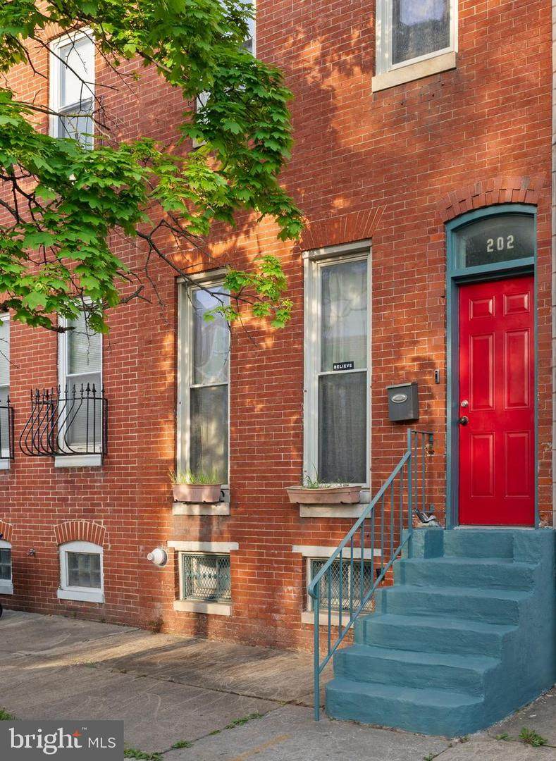 202 Gilmor Street - Photo 1