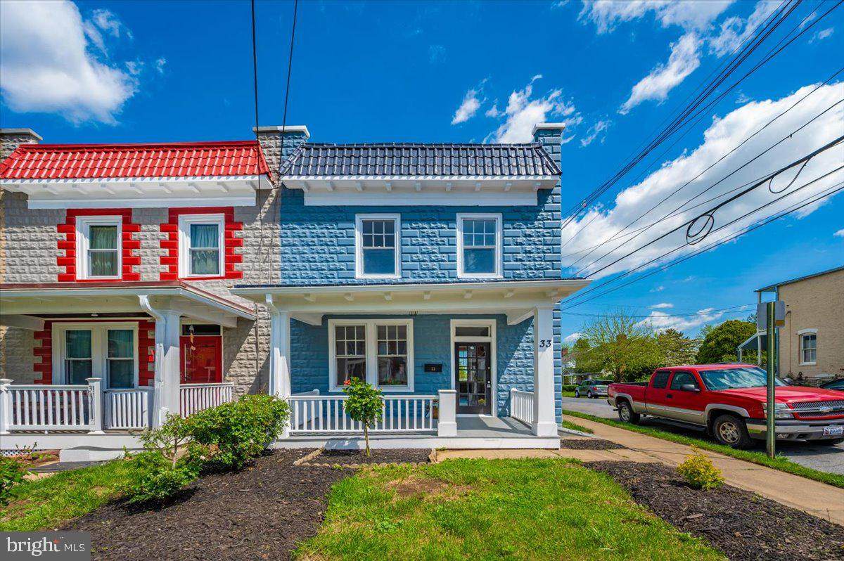 33 7TH Street - Photo 1