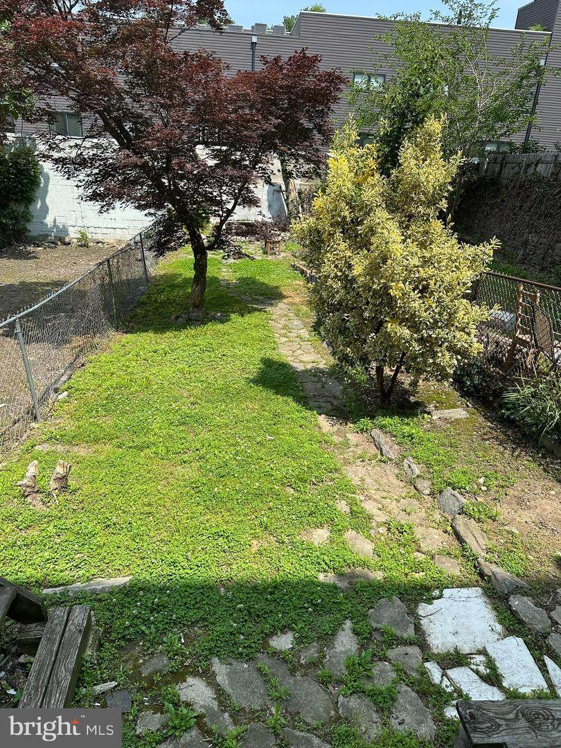 220 Dupont Street - Photo 1
