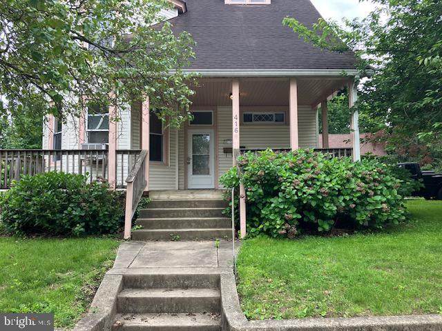 416 Oak Avenue - Photo 1
