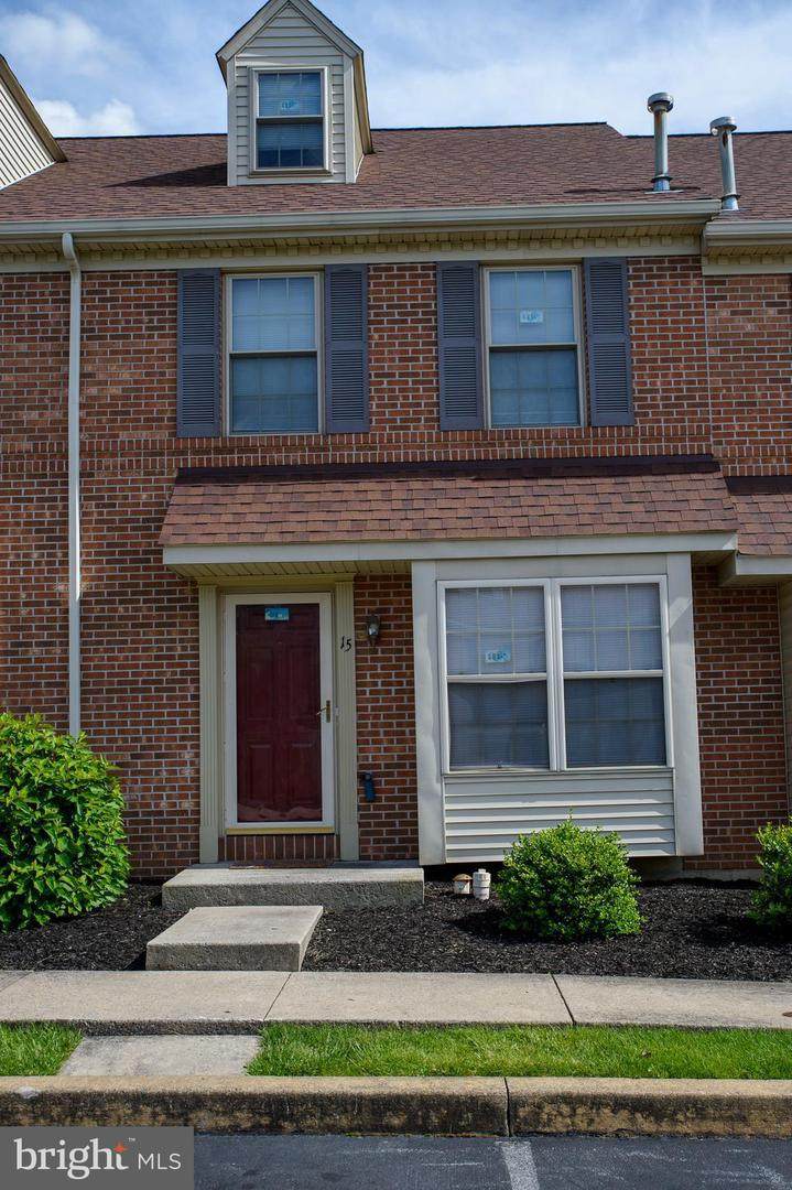 15 Acorn Boulevard - Photo 1
